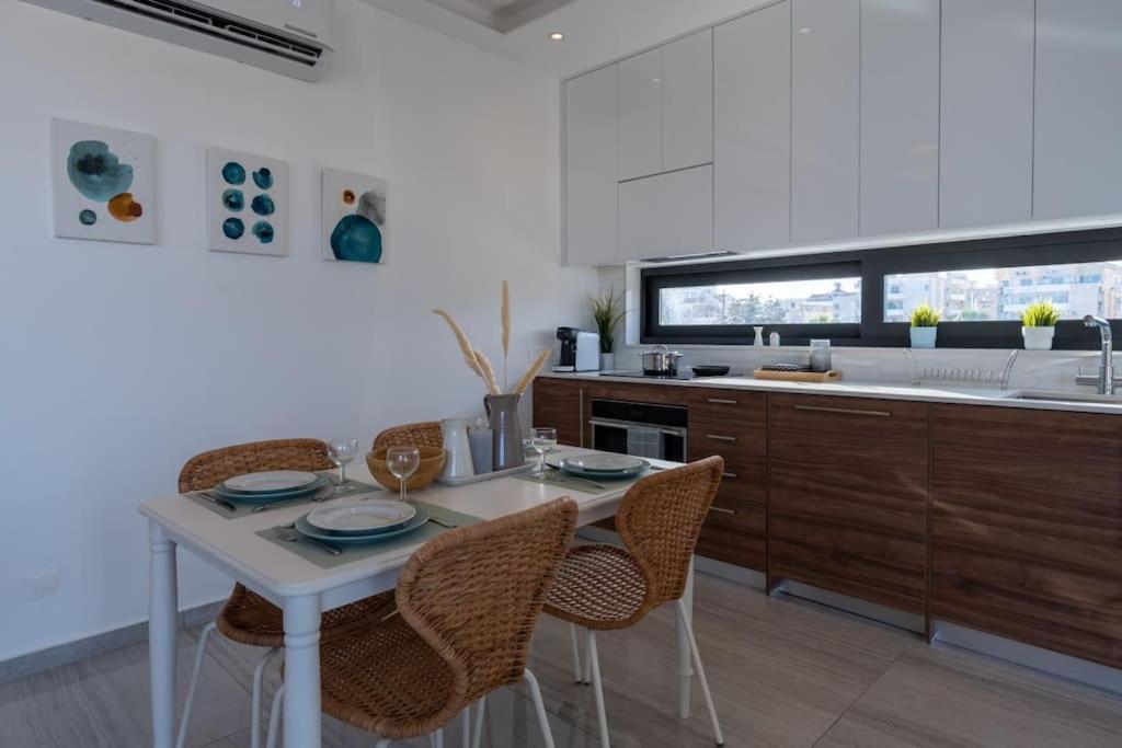 Thalassa 2-Bedroom Apartment In Ларнака Екстериор снимка