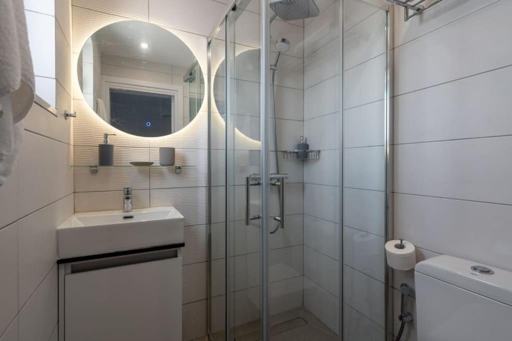 Thalassa 2-Bedroom Apartment In Ларнака Екстериор снимка