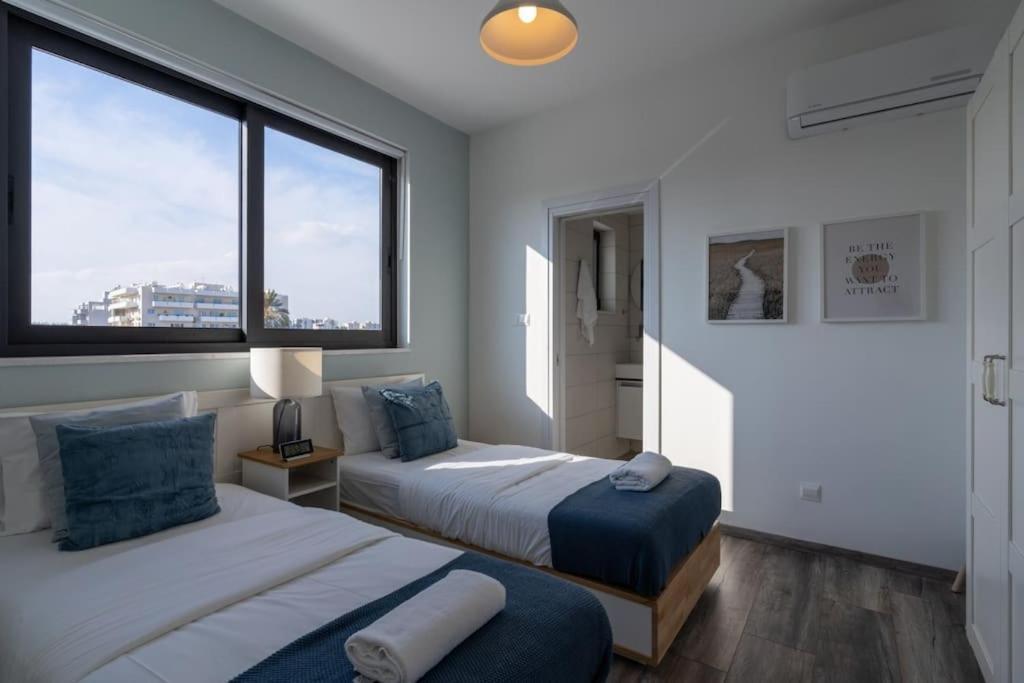Thalassa 2-Bedroom Apartment In Ларнака Екстериор снимка